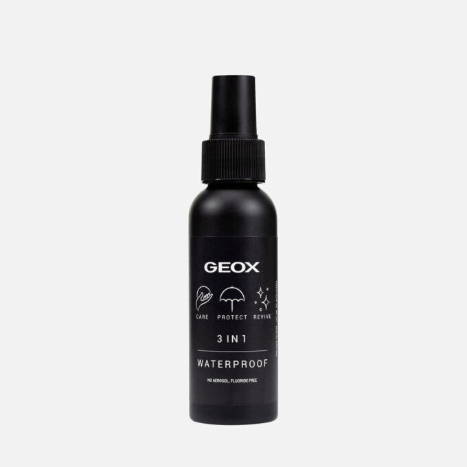 1 Spray impermeabilizant 3-în-1 1 Spray impermeabilizant 3-în-1