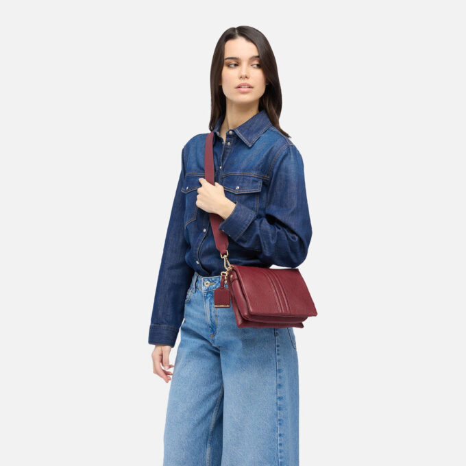 Clarissy Woman Clarissy Woman