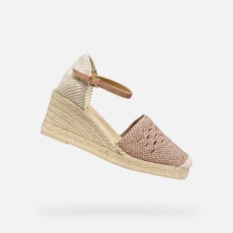 Gelsa Low Woman