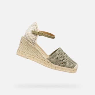Gelsa Low Woman