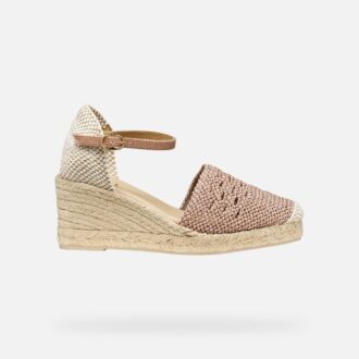 Gelsa Low Woman