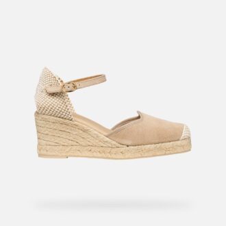 Gelsa Low Woman