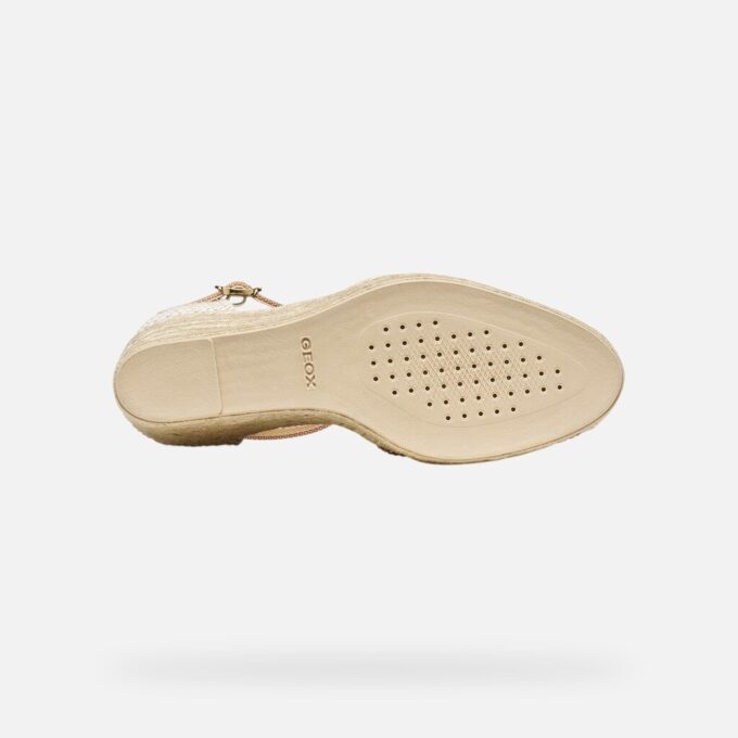 Gelsa Low Woman Gelsa Low Woman
