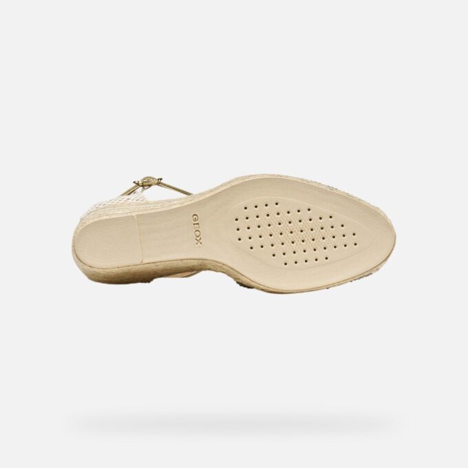 Gelsa Low Woman Gelsa Low Woman
