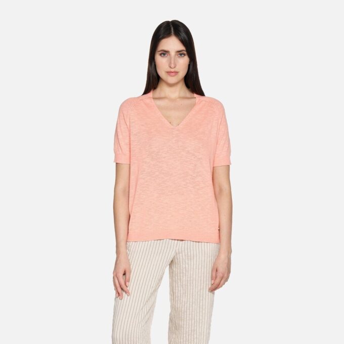 Knit Woman Knit Woman