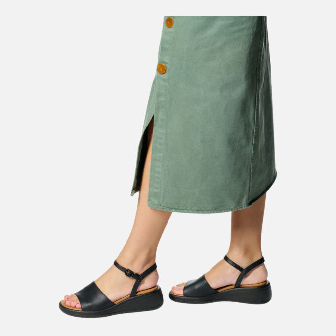 Meliconia Woman