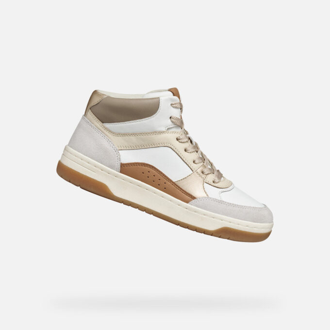 Sedral Court Woman Sedral Court Woman